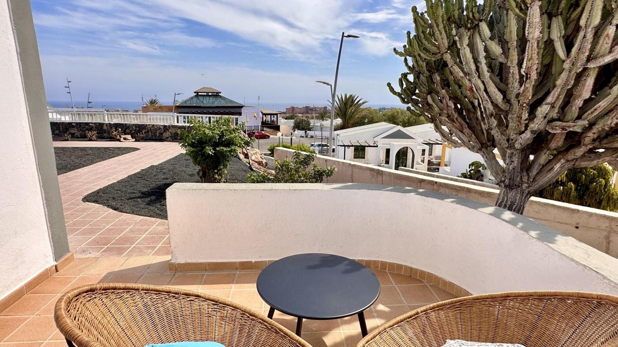 Aparthotel Caleta Dorada Caleta De Fuste Exterior foto